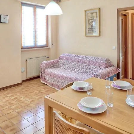 Rondine - Apartman *